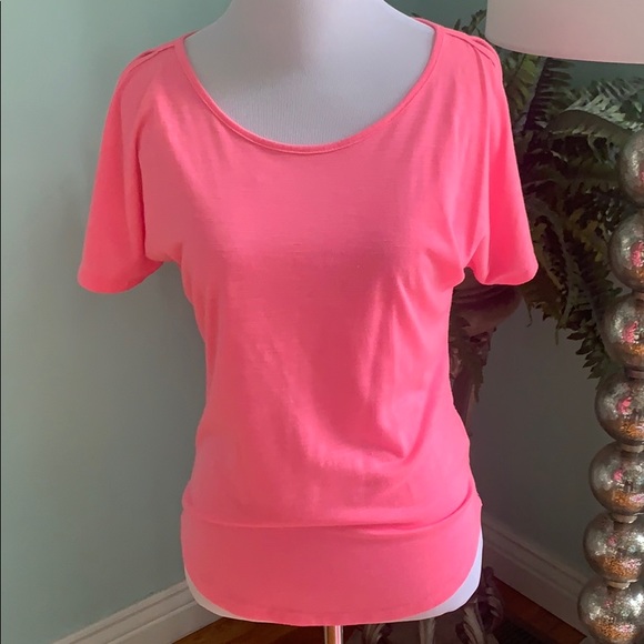 Mudd Tops - Mudd Juniors Bright Pink Cold Shoulder T-Shirt